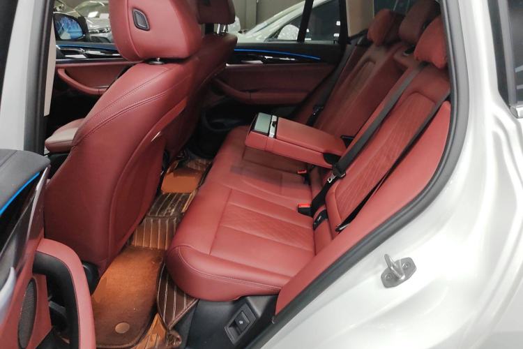 Used BMW iX3 2024 Leading Model Interior 4