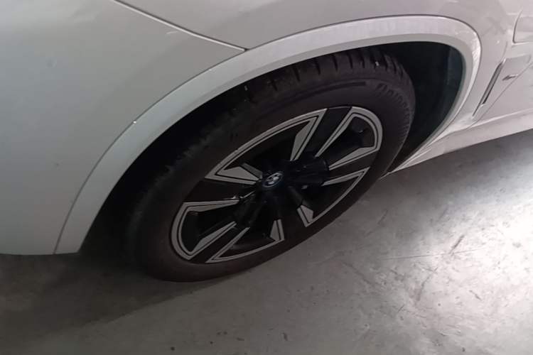 Used BMW iX3 2024 Leading Model Left Front Wheel Hub