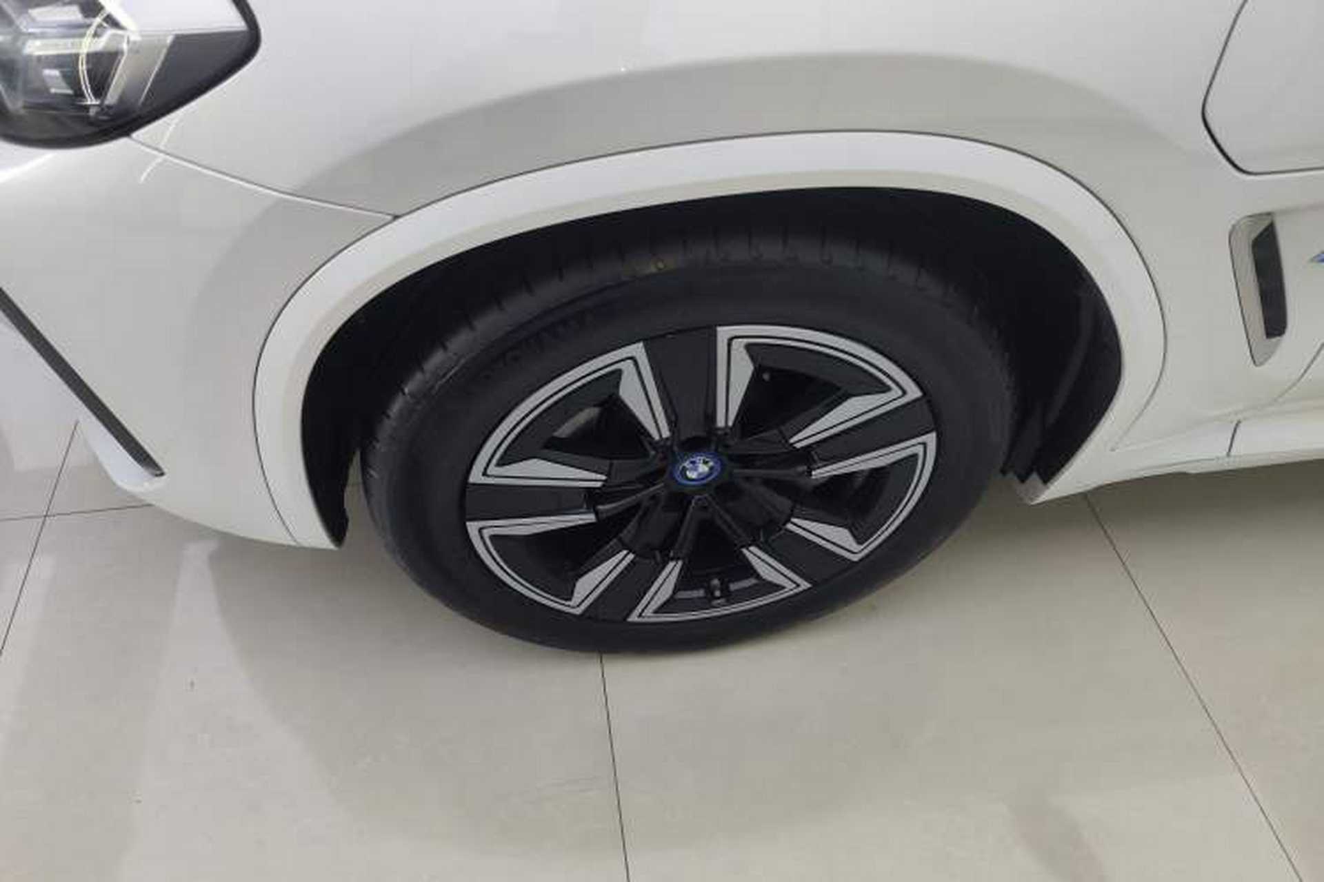 Used BMW iX3 2024 Leading Model Left Front Wheel Hub