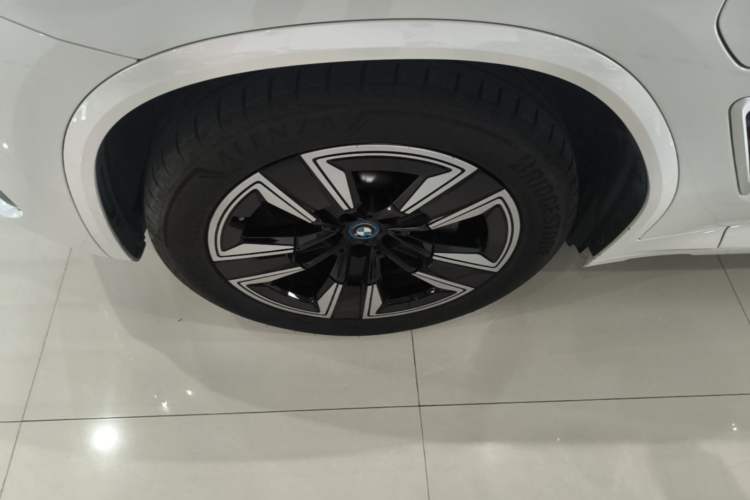 Used BMW iX3 2024 Leading Model Left Front Wheel Hub