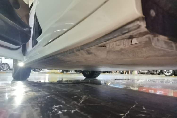 Used BMW iX3 2024 Leading Model Left Side Sill