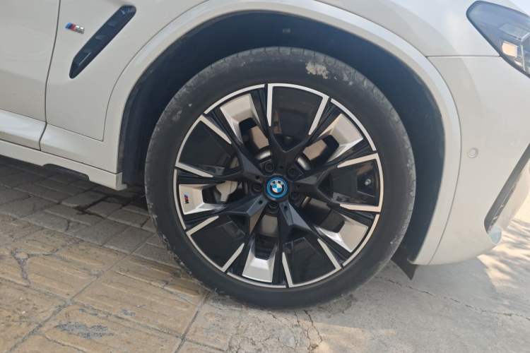Used BMW iX3 2024 Leading Type Right Front Wheel Hub