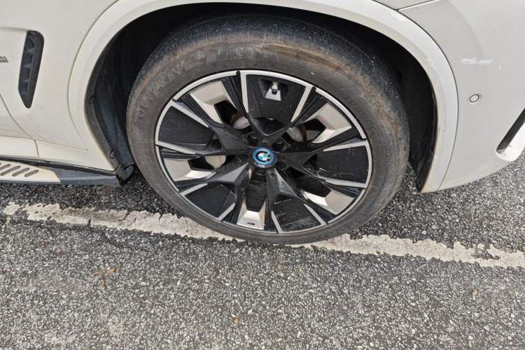 Used BMW iX3 2024 Leading Type Right Front Wheel Hub