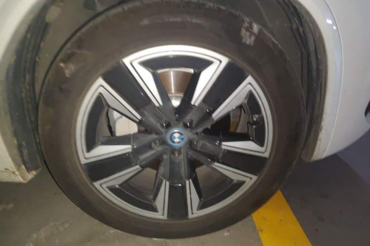 Used BMW iX3 2024 Leading Model Right Front Wheel Hub