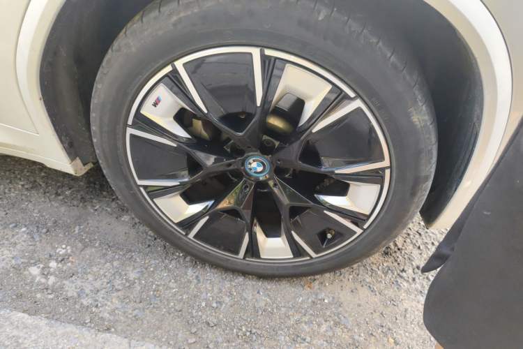 Used BMW iX3 2024 Leading Type Right Front Wheel Hub