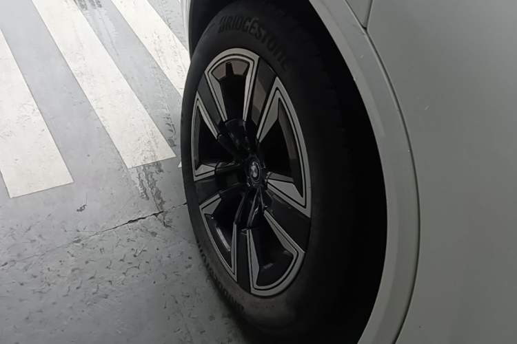 Used BMW iX3 2024 Leading Model Right Rear Wheel Hub