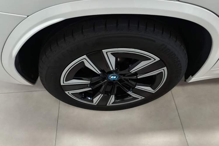 Used BMW iX3 2024 Leading Model Right Rear Wheel Hub