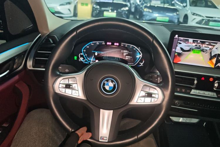 Used BMW iX3 2024 Leading Type Steering Wheel