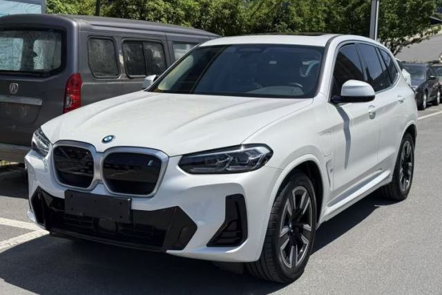 Used BMW iX3 2024 Leading Model
