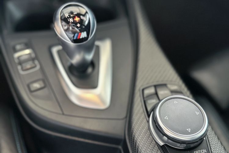 Used BMW M2 2016 M2 Interior 4