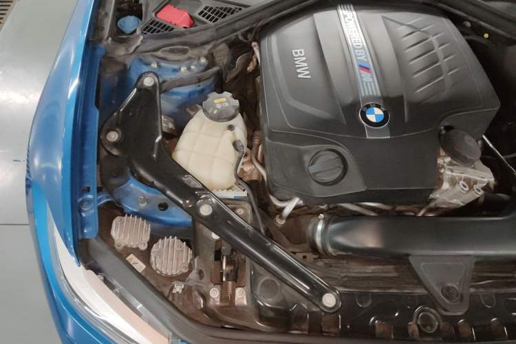 Used BMW M2 2016 M2 Engine Bay Right