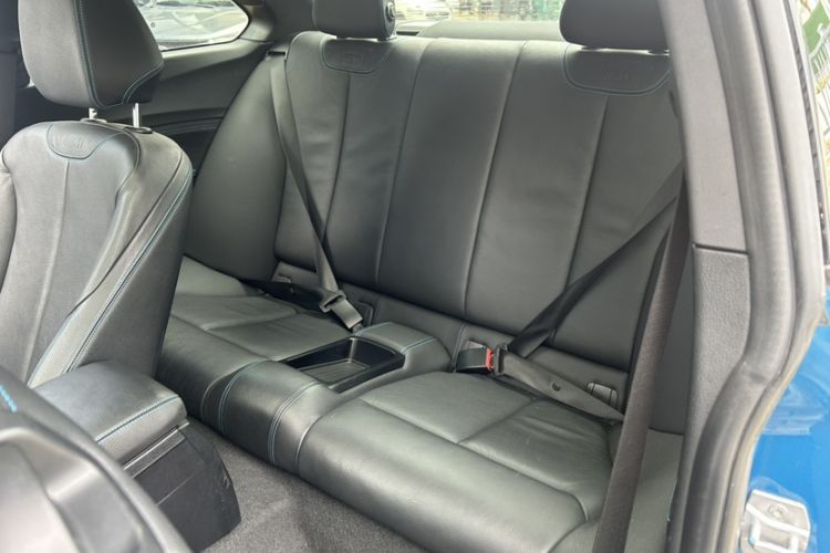 Used BMW M2 2016 M2 Interior 2