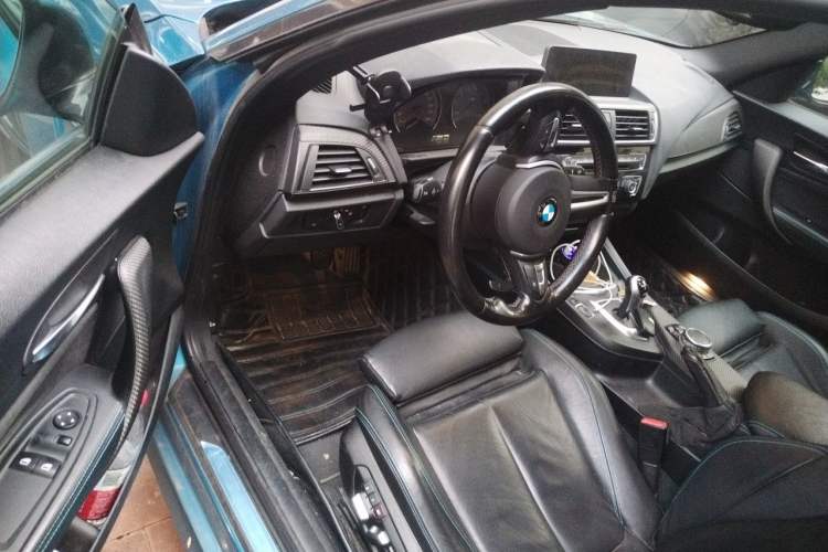 Used BMW M2 2016 M2 Interior 3