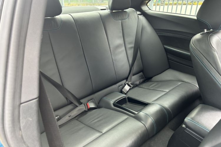 Used BMW M2 2016 M2 Interior 4