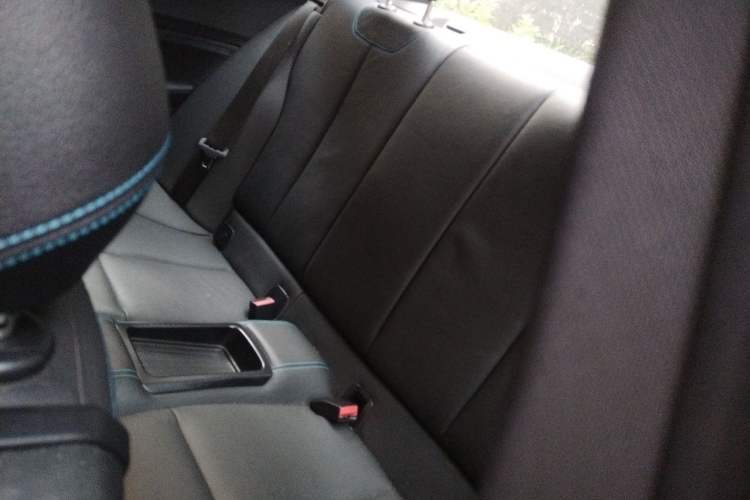 Used BMW M2 2016 M2 Interior 4