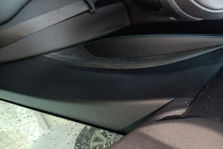 Used BMW M2 2016 M2 Interior 6