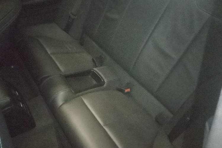 Used BMW M2 2016 M2 Interior 4