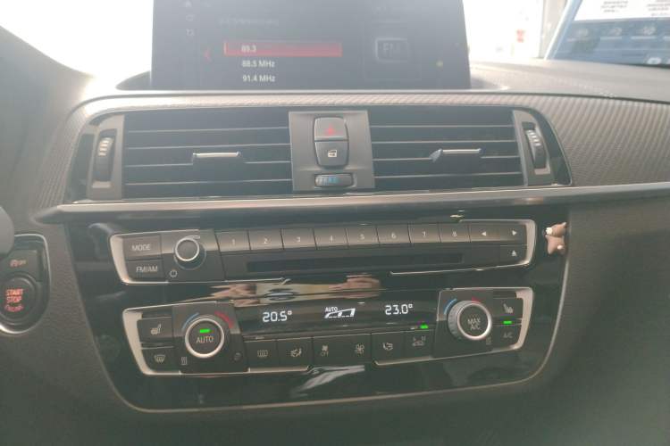Used BMW M2 2018 M2 Audio And AC Panel