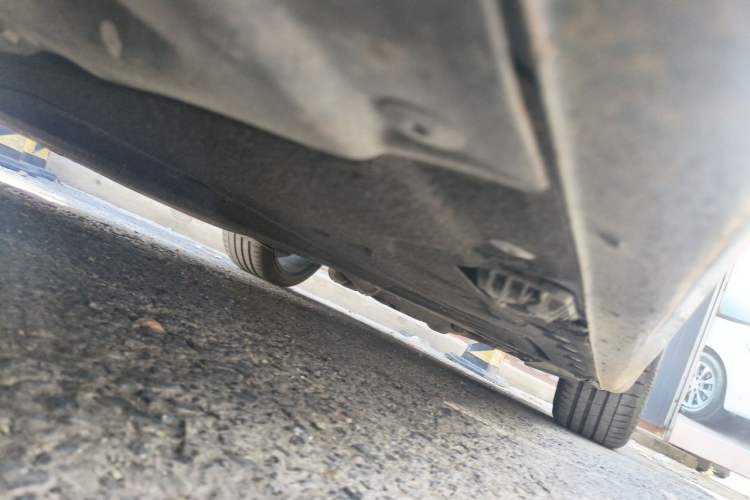 Used BMW M2 2018 M2 Thunder Edition Chassis Front Left