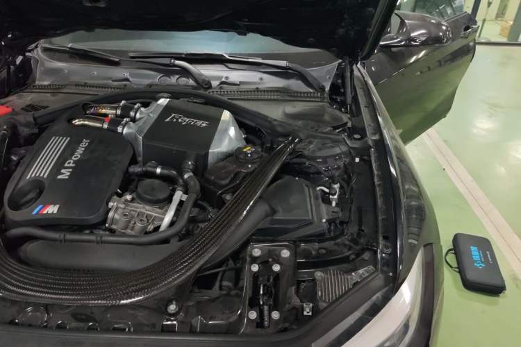 Used BMW M2 2018 M2 Thunder Edition Engine Bay Left