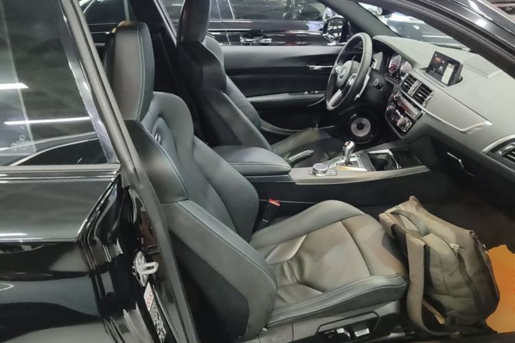 Used BMW M2 2018 M2 Thunder Edition Right Front Seat