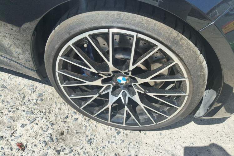 Used BMW M2 2018 M2 Thunder Edition Right Front Wheel Hub