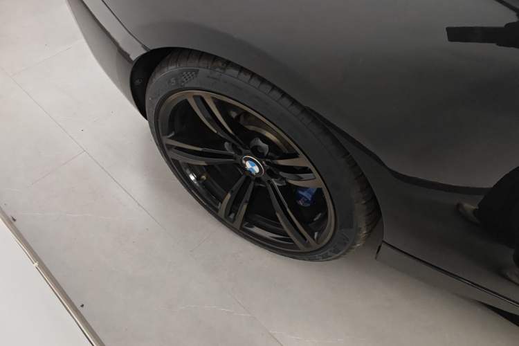 Used BMW M2 2018 M2 Thunder Edition Right Rear Wheel Hub