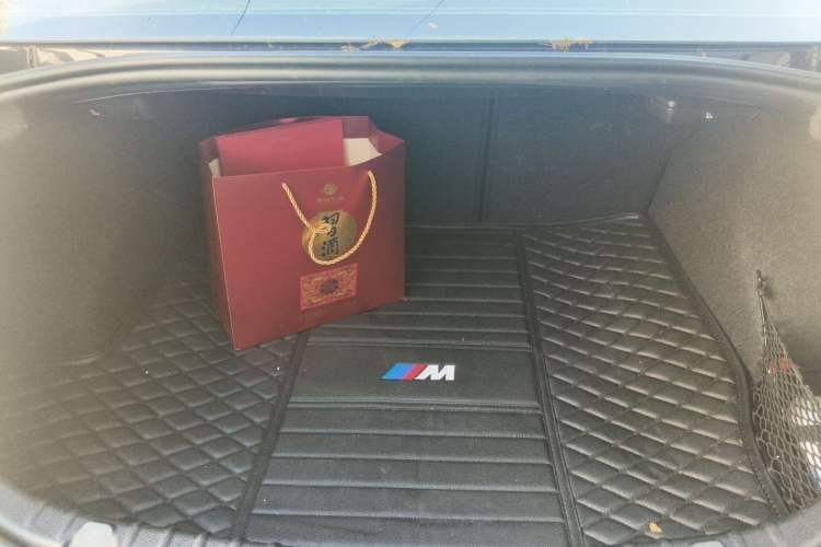 Used BMW M2 2018 M2 Thunder Edition Trunk