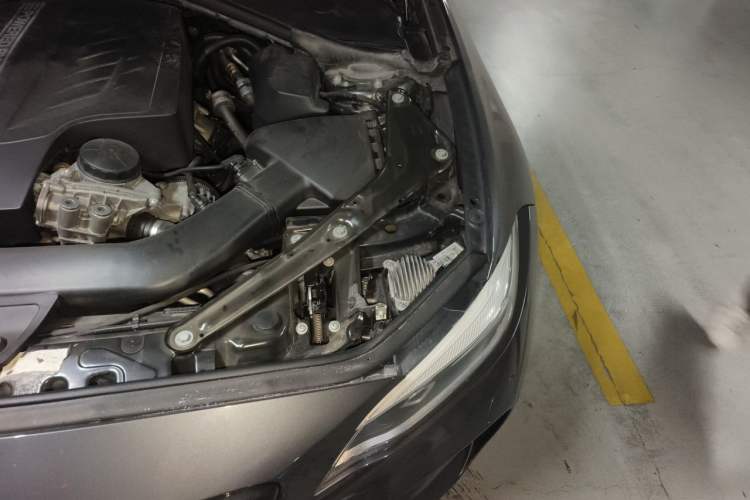 Used BMW M2 2018 M2 Engine Bay Left