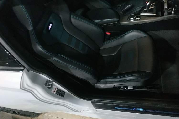 Used BMW M2 2018 M2 Thunder Edition Right Front Seat