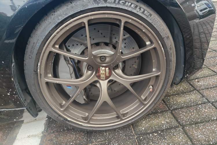Used BMW M2 2018 M2 Thunder Edition Right Front Wheel Hub