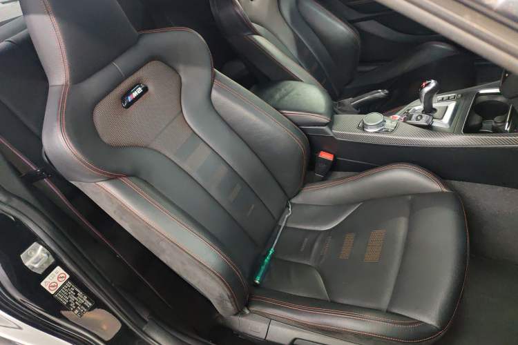 Used BMW M2 2018 M2 Thunder Edition Right Front Seat