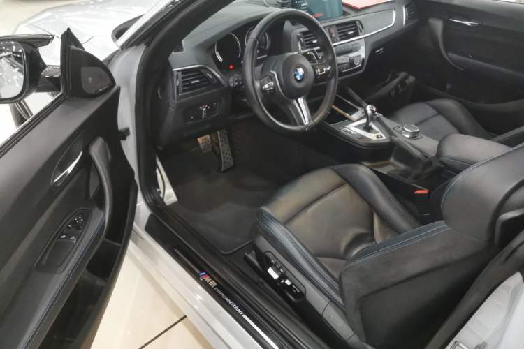 Used BMW M2 2018 M2 Thunder Edition Driver Seat