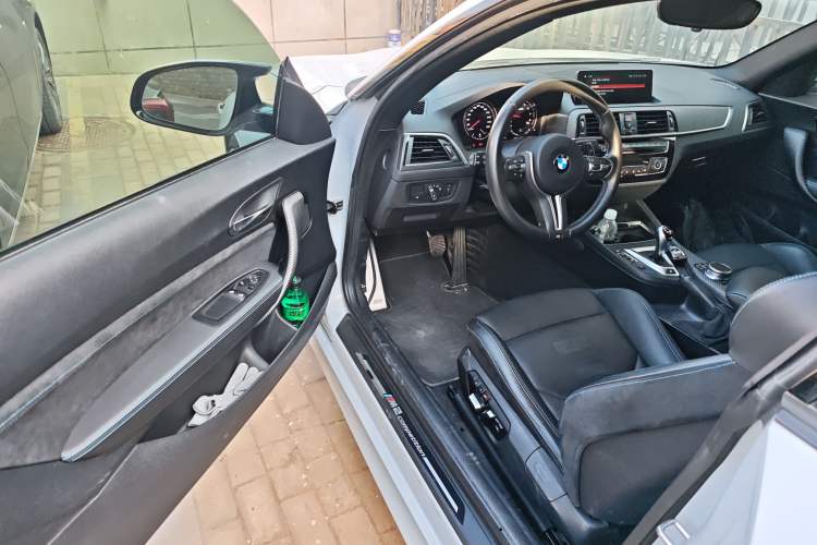 Used BMW M2 2018 M2 Thunder Edition Driver Seat