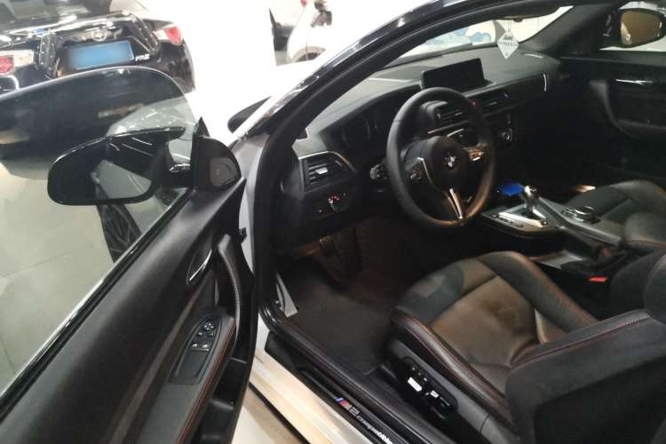Used BMW M2 2018 M2 Thunder Edition Driver Seat
