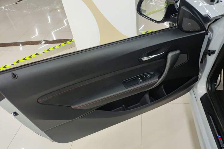 Used BMW M2 2018 M2 Thunder Edition Interior 8