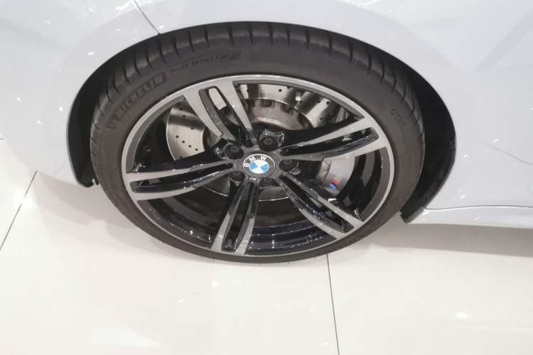 Used BMW M2 2018 M2 Thunder Edition Left Front Wheel Hub