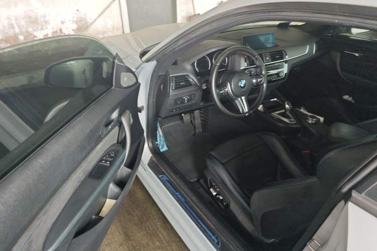 Used BMW M2 2018 M2 Thunder Edition Driver Seat