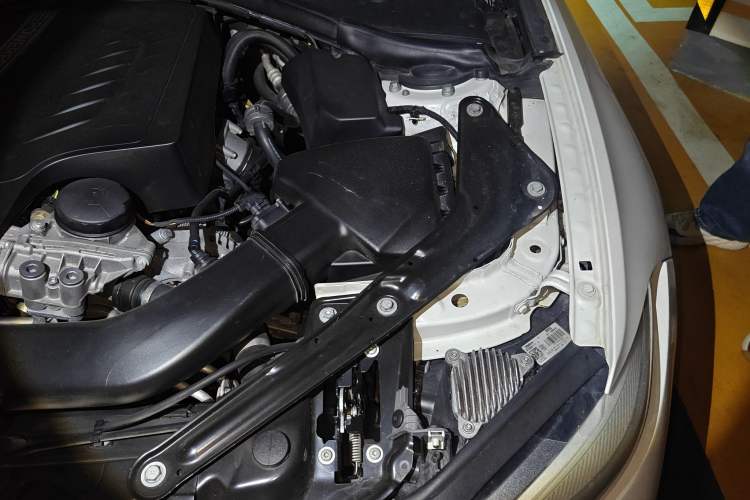 Used BMW M2 2018 M2 Engine Bay Left