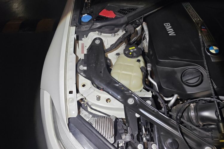 Used BMW M2 2018 M2 Engine Bay Right