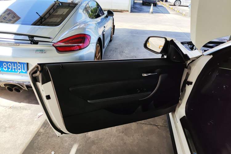 Used BMW M2 2018 M2 Interior 4