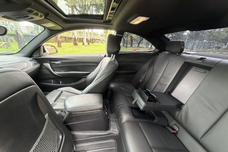 Used BMW M2 2018 M2 Interior 7
