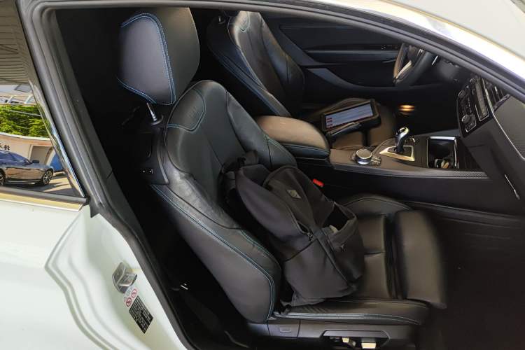 Used BMW M2 2018 M2 Right Front Seat