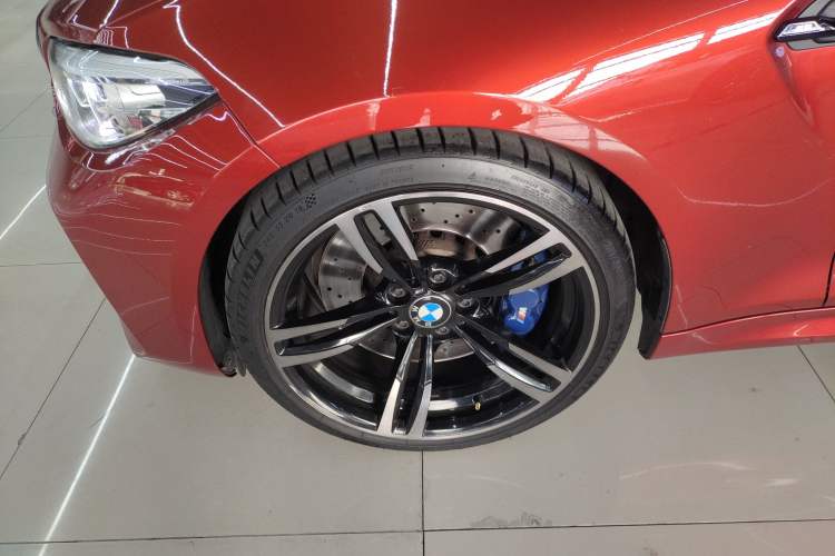 Used BMW M2 2018 M2 Thunder Edition Left Front Wheel Hub