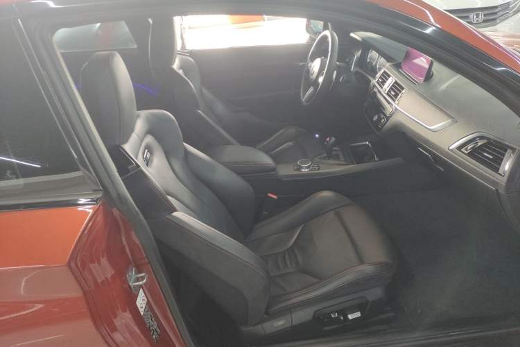Used BMW M2 2018 M2 Thunder Edition Right Front Seat
