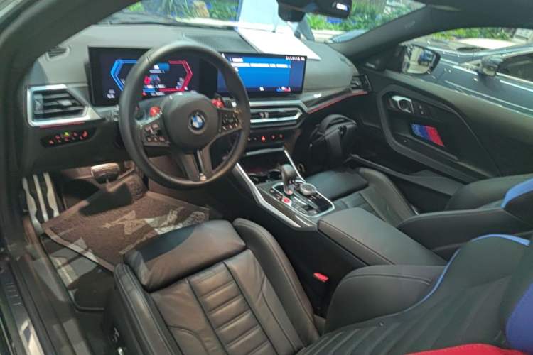 Used BMW M2 2023 M2 Center Console