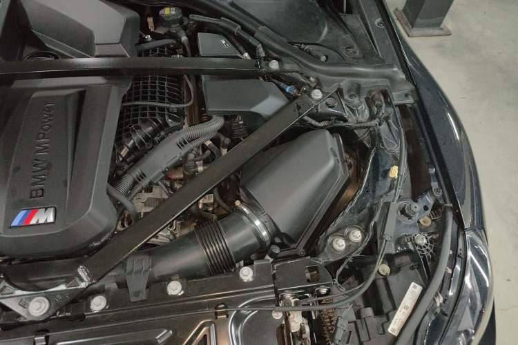 Used BMW M2 2023 M2 Engine Bay Left