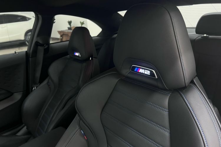 Used BMW M2 2023 M2 Interior 10