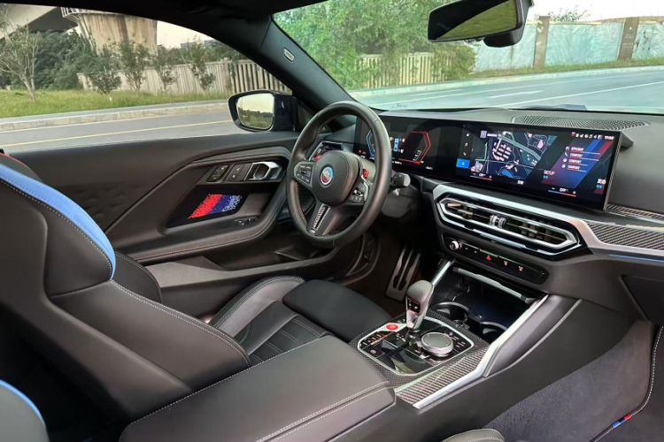 Used BMW M2 2023 M2 Interior 5