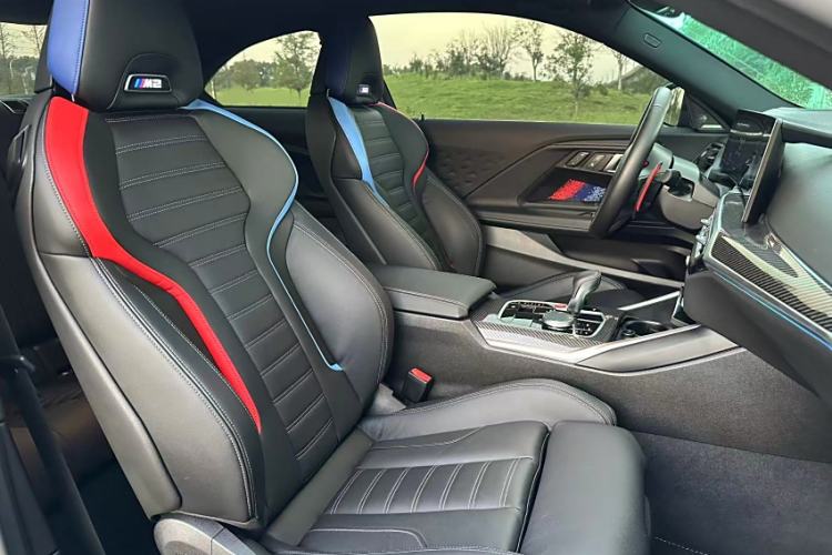 Used BMW M2 2023 M2 Interior 6